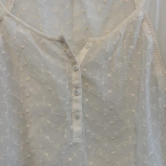 AE Blouse - Picture 3 of 10